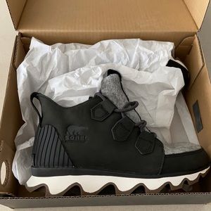 SOREL KINETIC CARIBOU BOOT